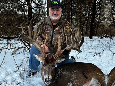 Deer Hunt in Michigan Ranch